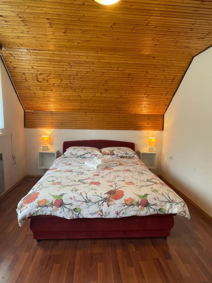 Plavo Oko Apartment *