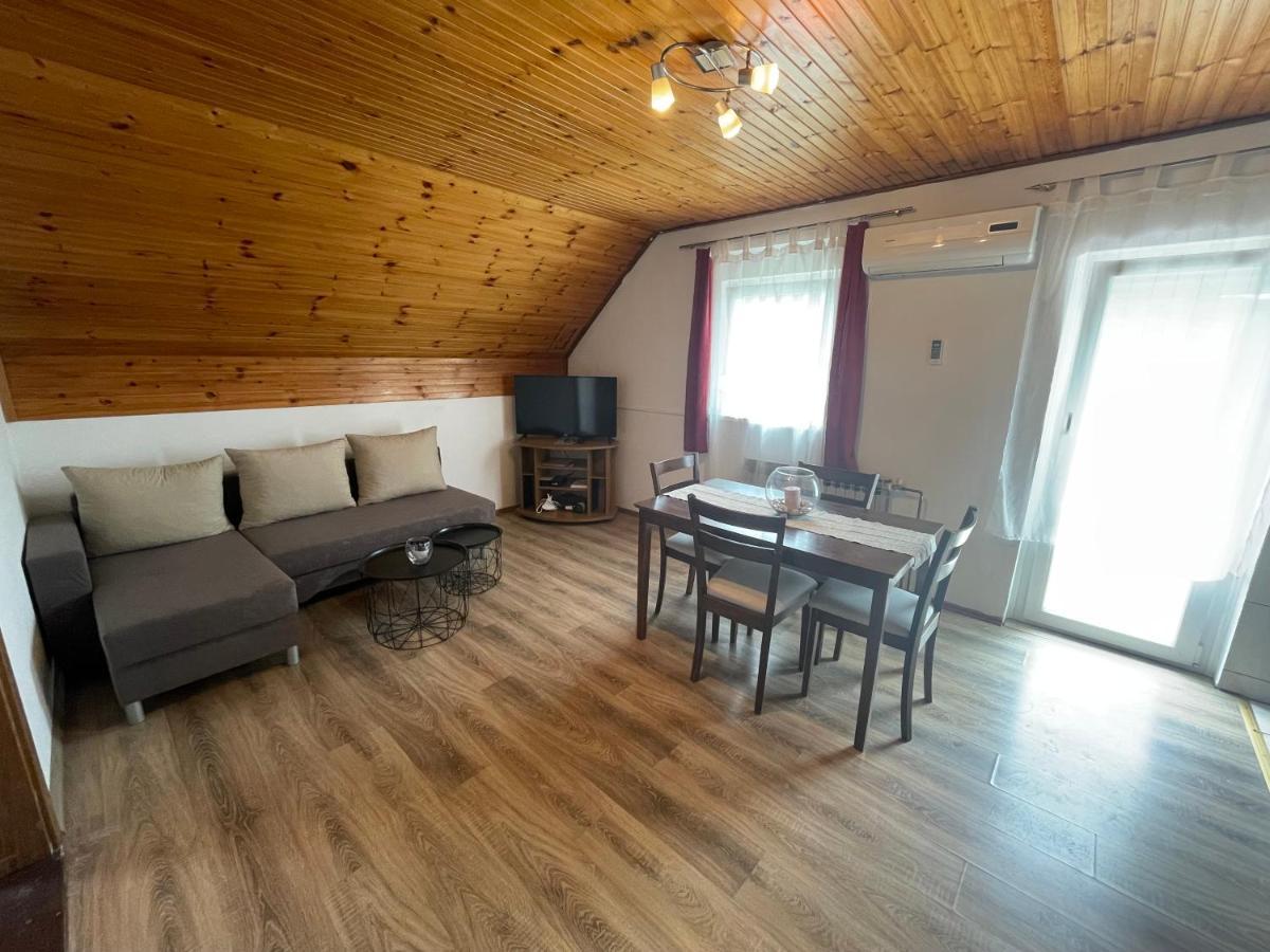 Plavo Oko Apartment